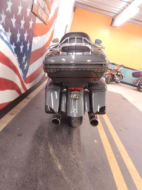 2016 Harley-Davidson CVO™ Road Glide™ Ultra in Honesdale, Pennsylvania - Photo 9