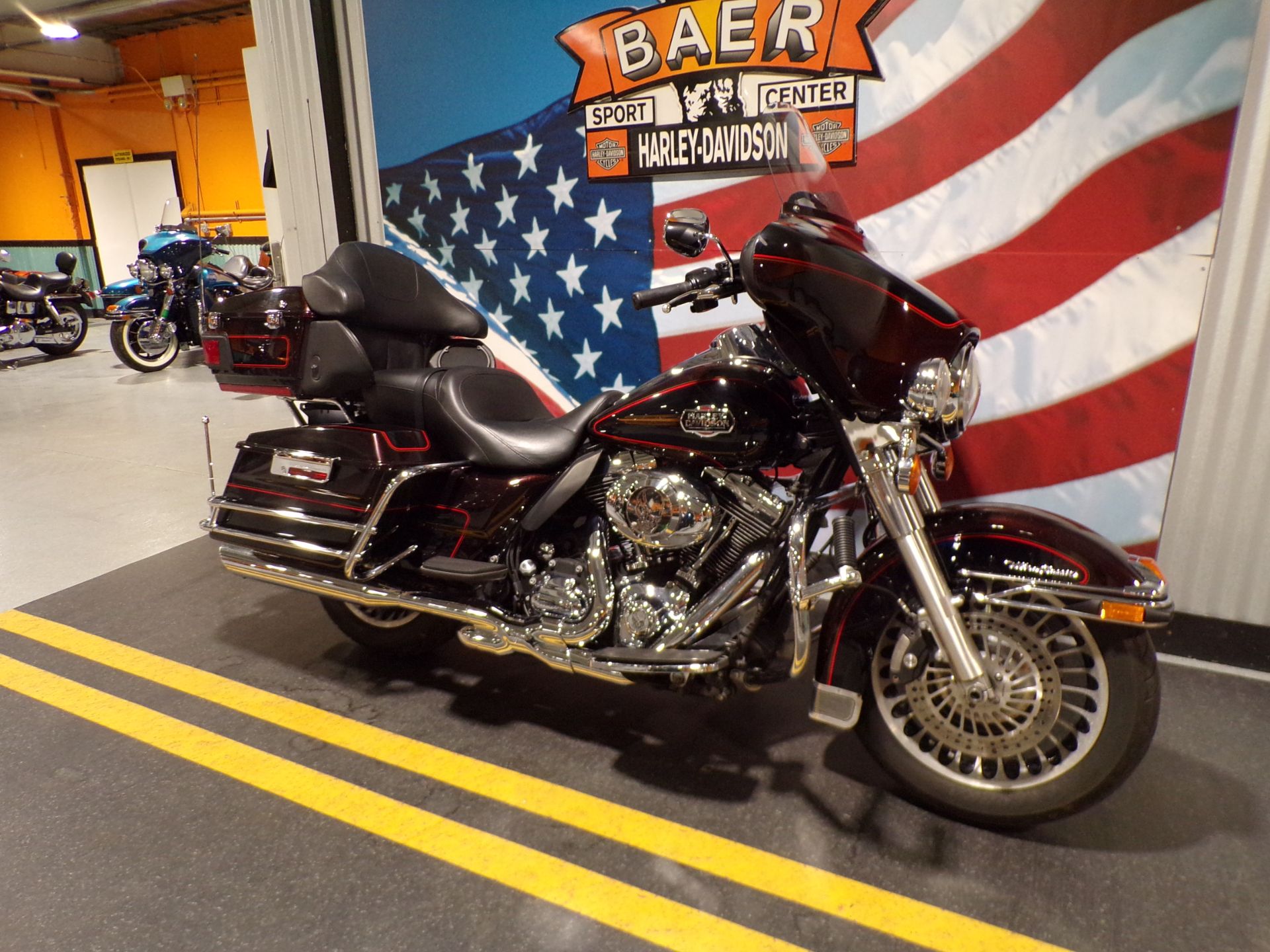 2011 Harley-Davidson Ultra Classic® Electra Glide® in Honesdale, Pennsylvania - Photo 6