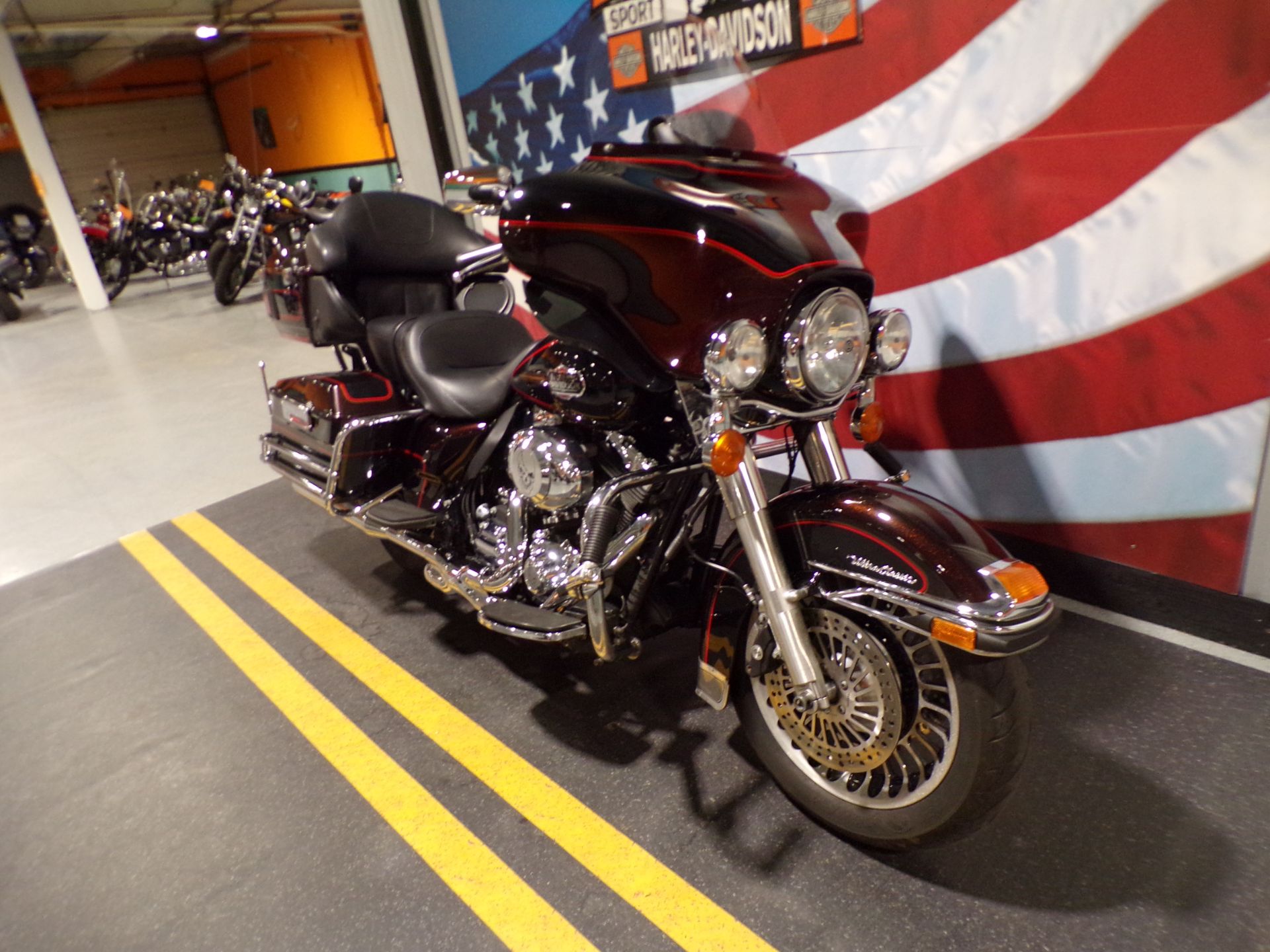 2011 Harley-Davidson Ultra Classic® Electra Glide® in Honesdale, Pennsylvania - Photo 8