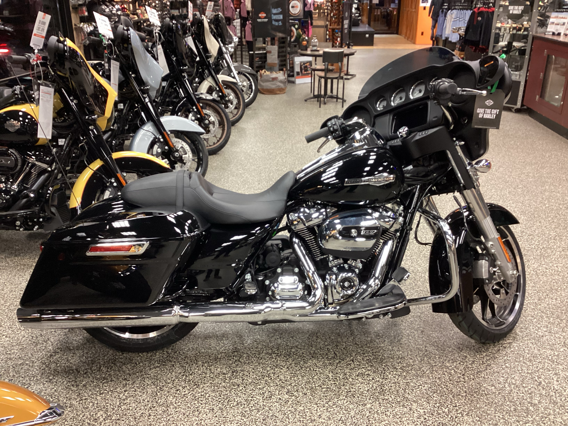 2023 Harley-Davidson Street Glide® in Honesdale, Pennsylvania - Photo 9