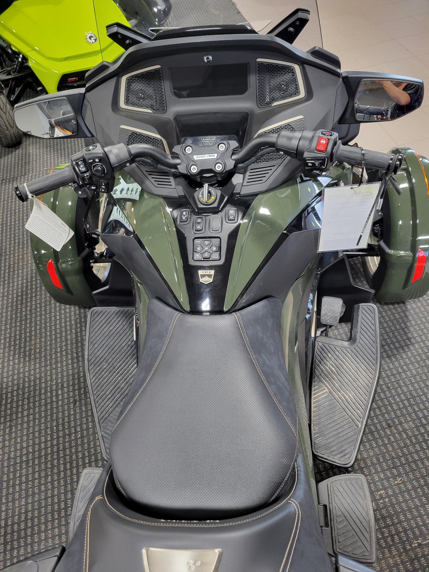 2023 Can-Am Spyder RT Sea-to-Sky in Gaylord, Michigan - Photo 3