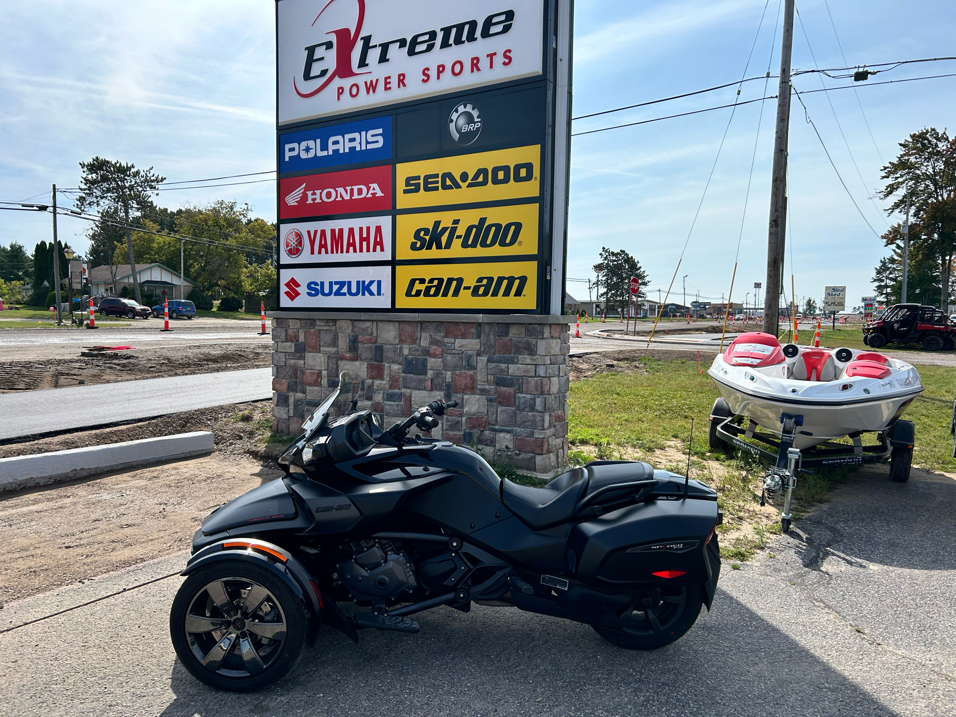 2016 Can-Am Spyder F3-T SE6 w/ Audio System in Gaylord, Michigan - Photo 1