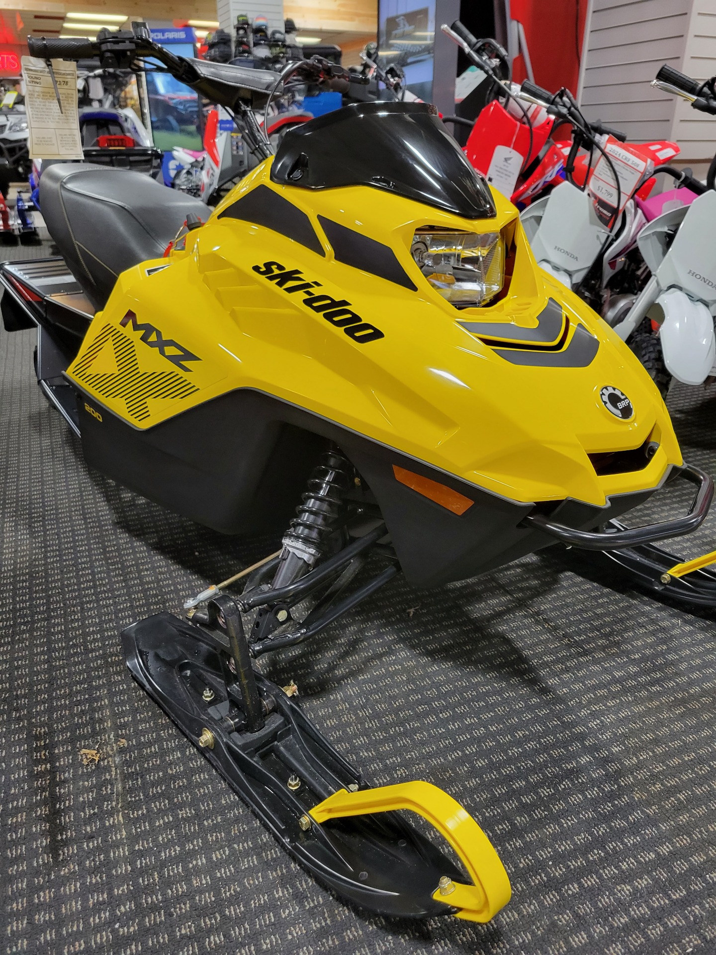 2024 Ski-Doo MXZ 200 ES Cobra 1.0 in Gaylord, Michigan - Photo 3