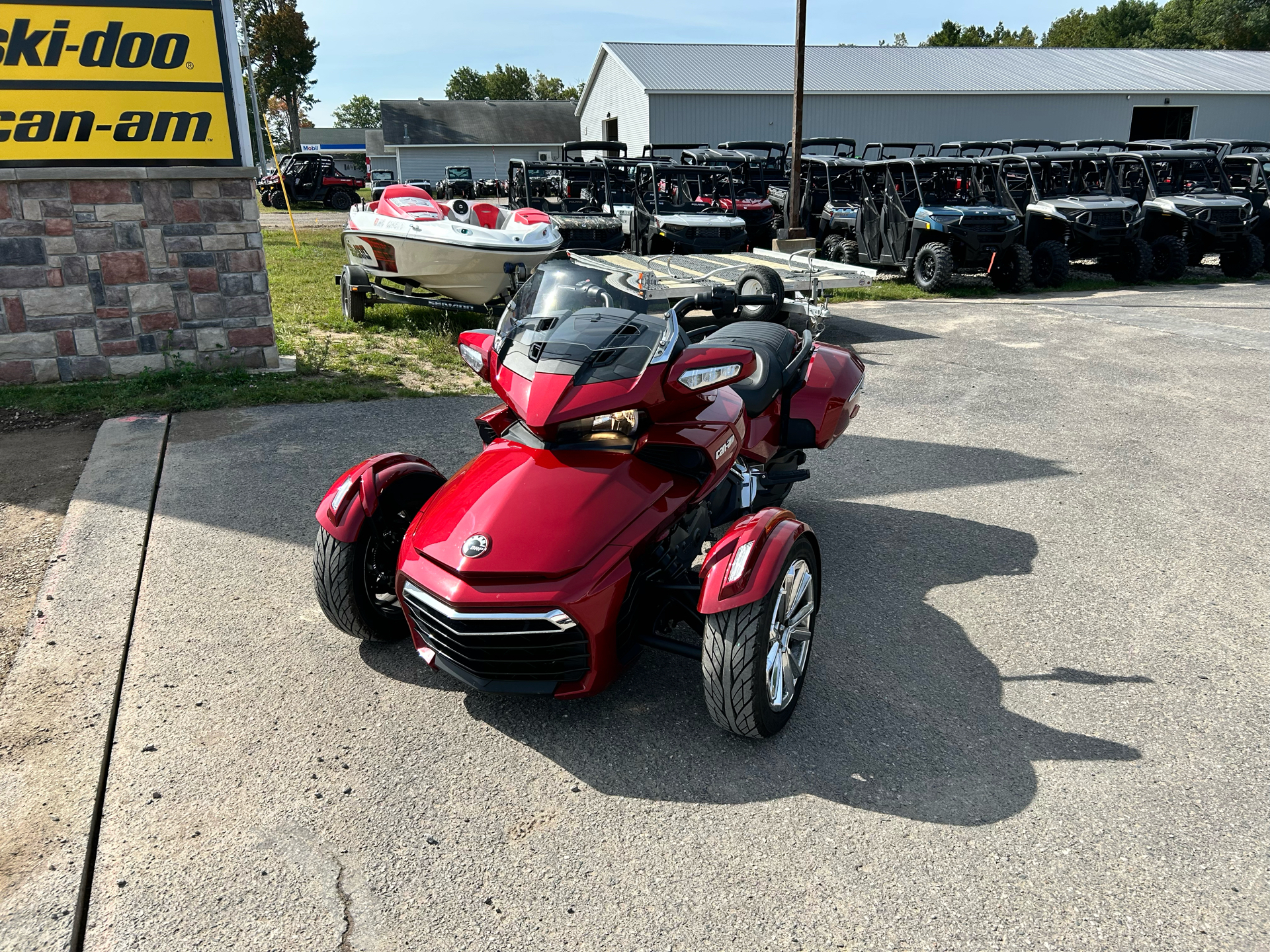 2016 Can-Am Spyder F3-T SE6 w/ Audio System in Gaylord, Michigan - Photo 1