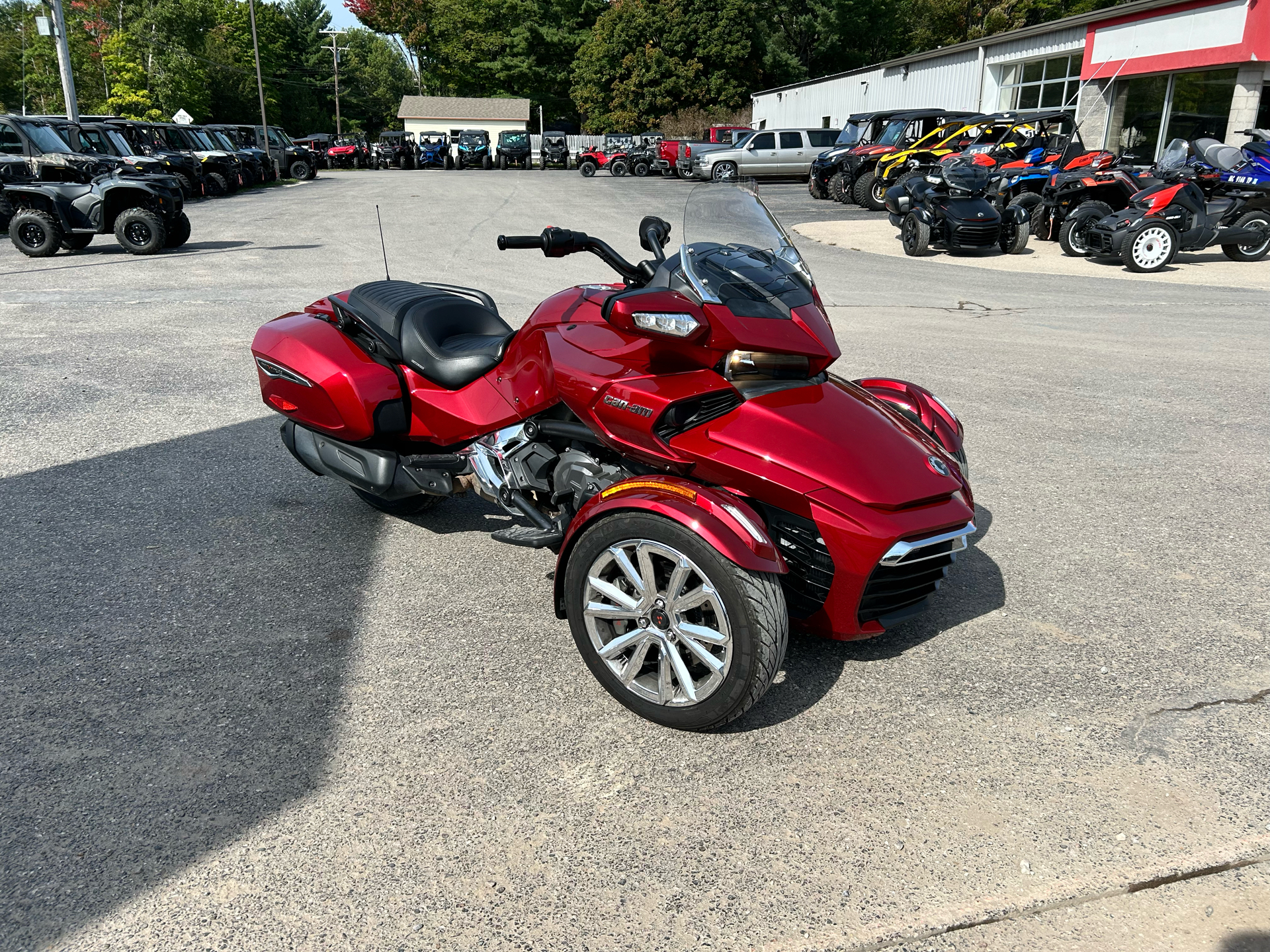 2016 Can-Am Spyder F3-T SE6 w/ Audio System in Gaylord, Michigan - Photo 2