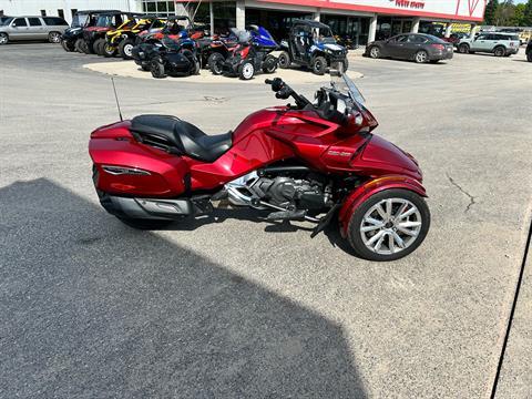 2016 Can-Am Spyder F3-T SE6 w/ Audio System in Gaylord, Michigan - Photo 3