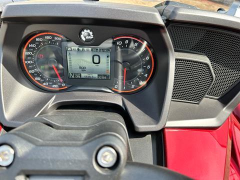 2016 Can-Am Spyder F3-T SE6 w/ Audio System in Gaylord, Michigan - Photo 5