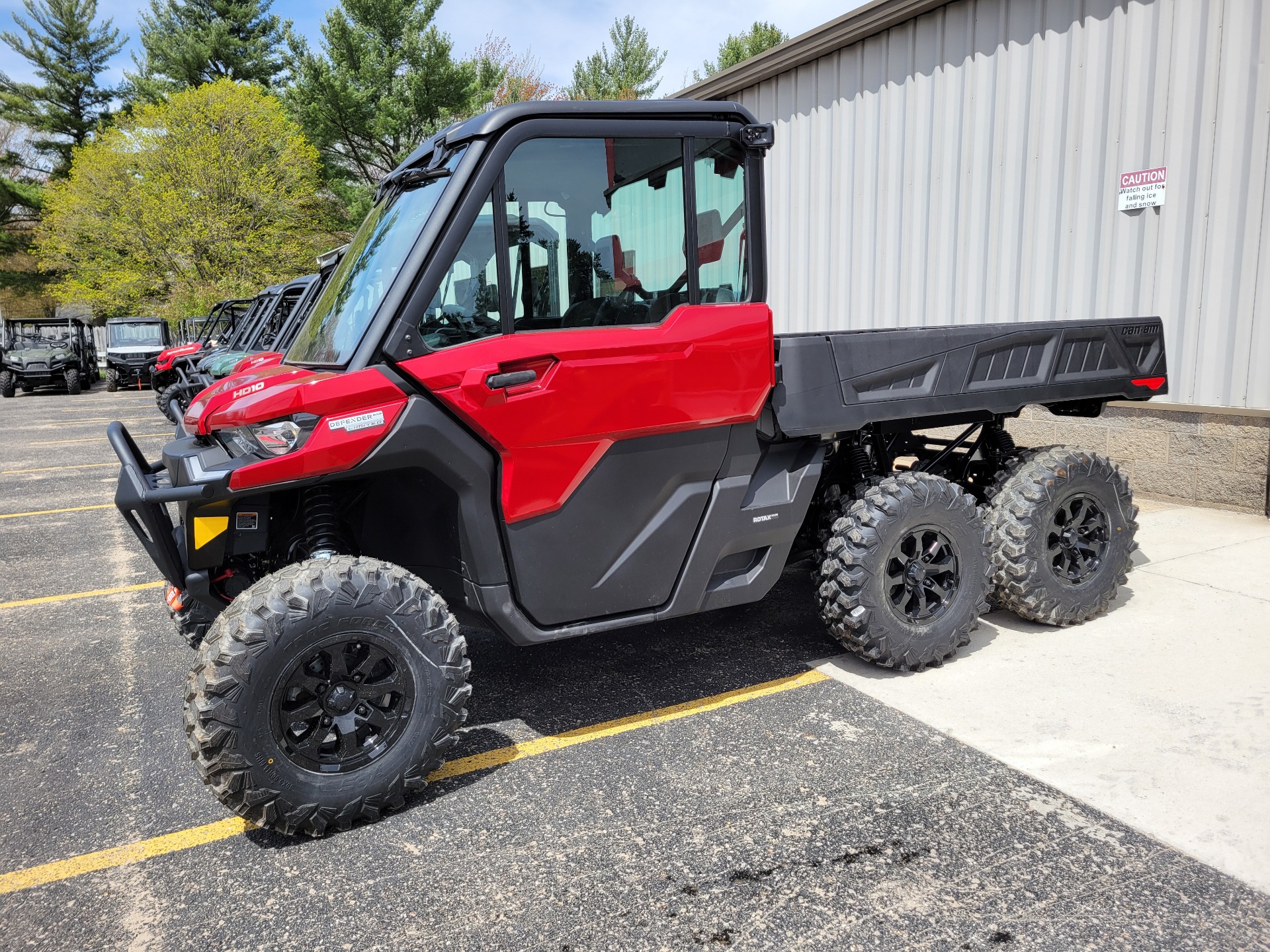 2024 Can-Am Defender 6x6 Limited in Gaylord, Michigan - Photo 2