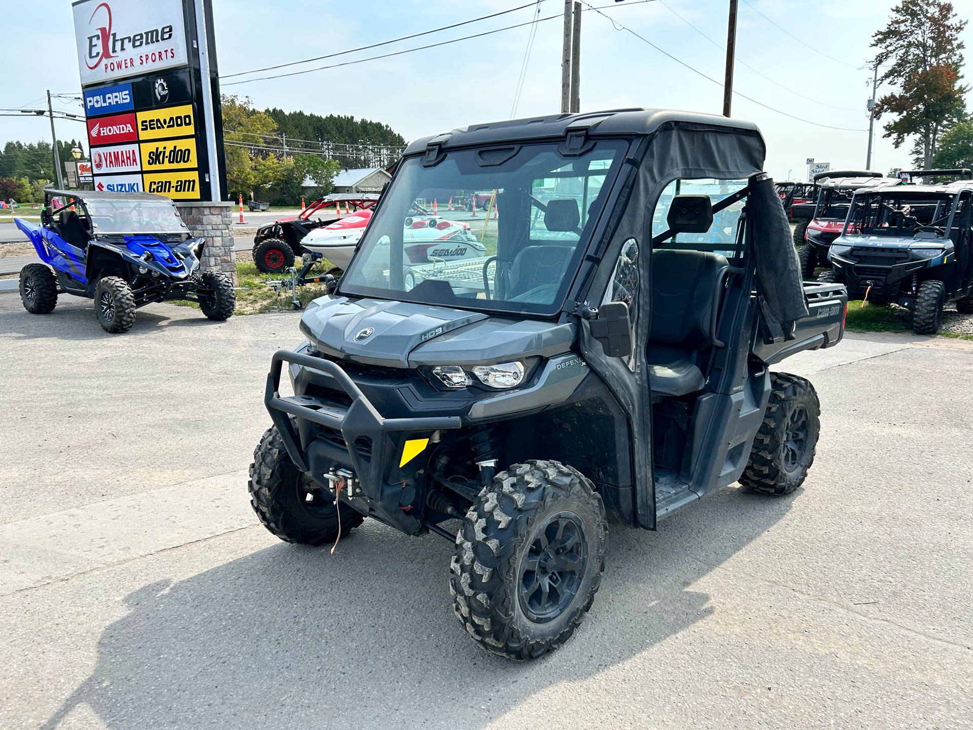 2023 Can-Am Defender XT HD9 in Gaylord, Michigan - Photo 1