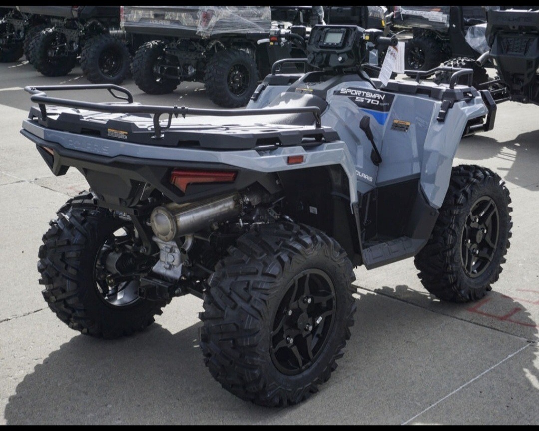 2024 Polaris Sportsman 570 Premium in Gaylord, Michigan - Photo 2