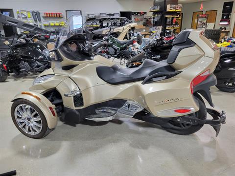 2017 Can-Am Spyder RT Limited in Gaylord, Michigan - Photo 3