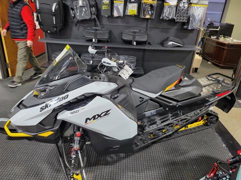 2024 Ski-Doo MXZ Adrenaline with Blizzard Package 129 850 E-TEC ES Ice Ripper XT 1.25 in Gaylord, Michigan - Photo 2