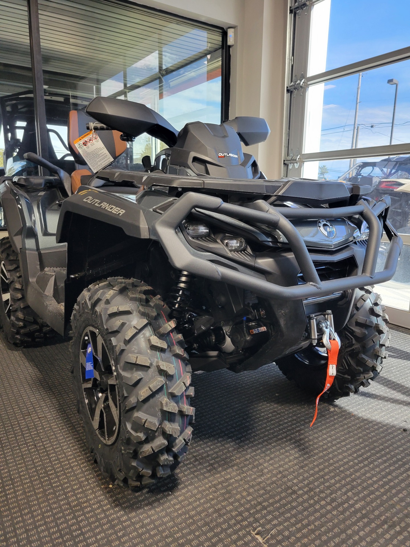 2024 Can-Am Outlander MAX Limited 1000R in Gaylord, Michigan - Photo 2