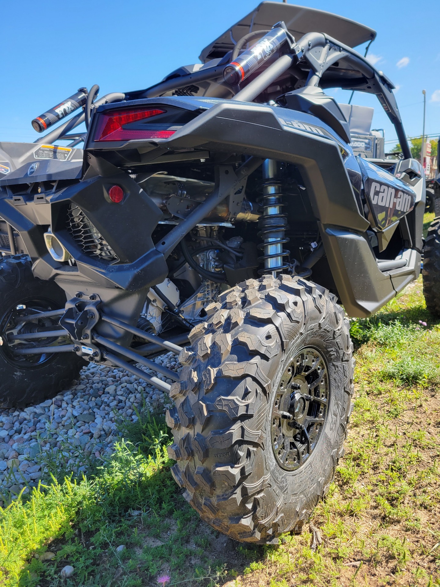 2023 Can-Am Maverick X3 X RS Turbo RR with Smart-Shox 72 in Gaylord, Michigan - Photo 6
