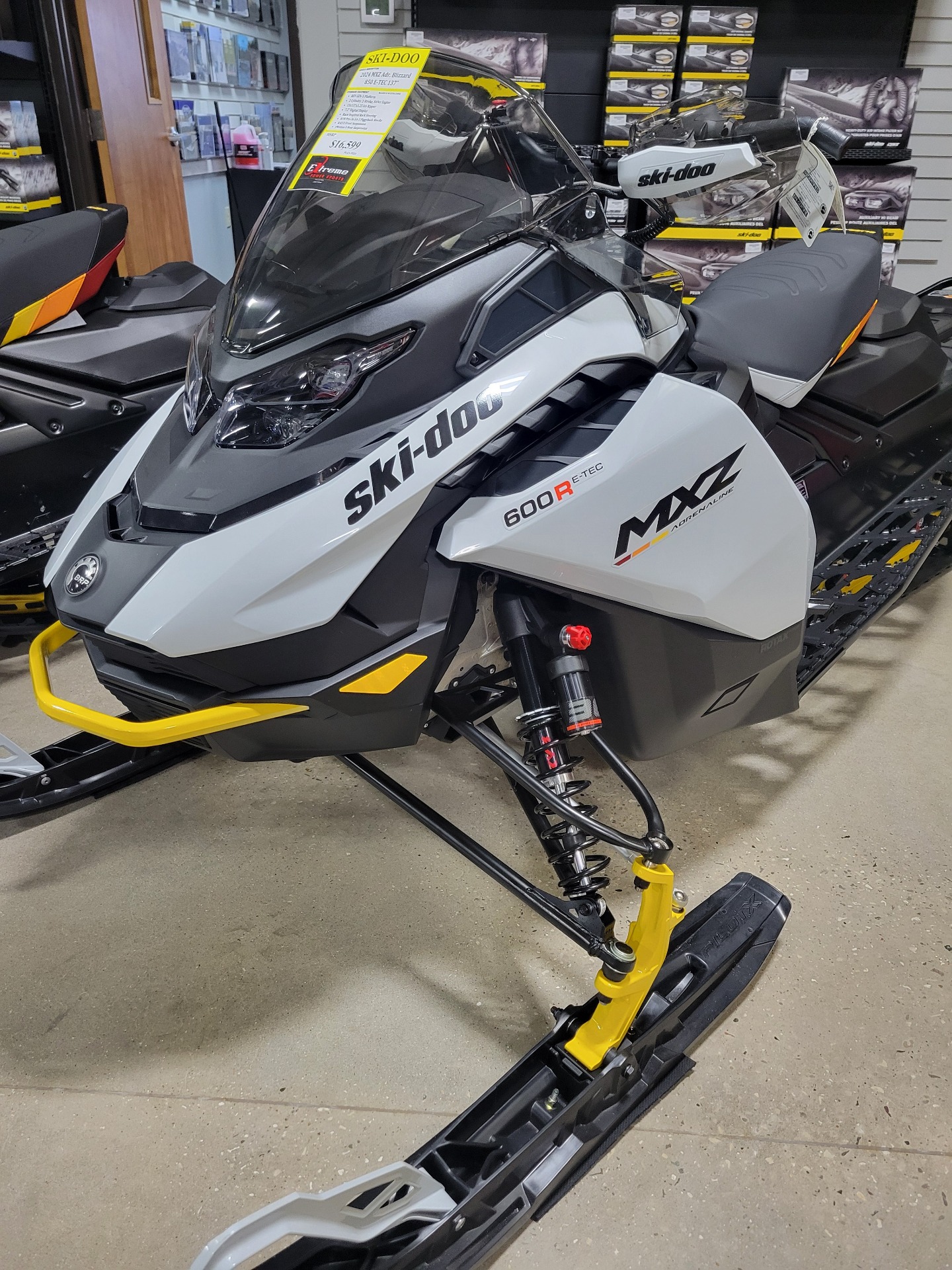 New 2024 SkiDoo MXZ Adrenaline with Blizzard Package 137 600R ETEC ES