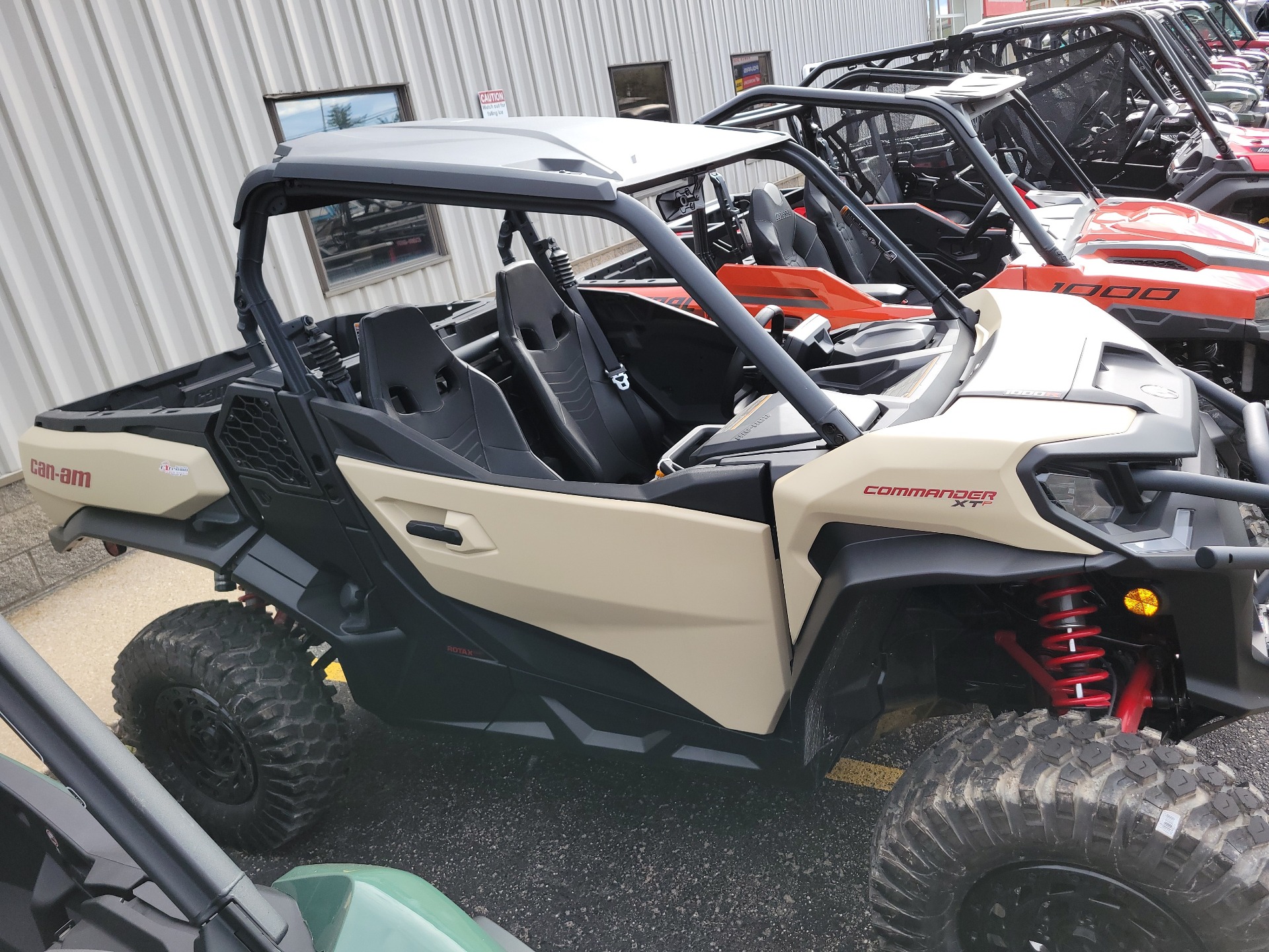 2024 Can-Am Commander XT-P 1000R in Gaylord, Michigan - Photo 3