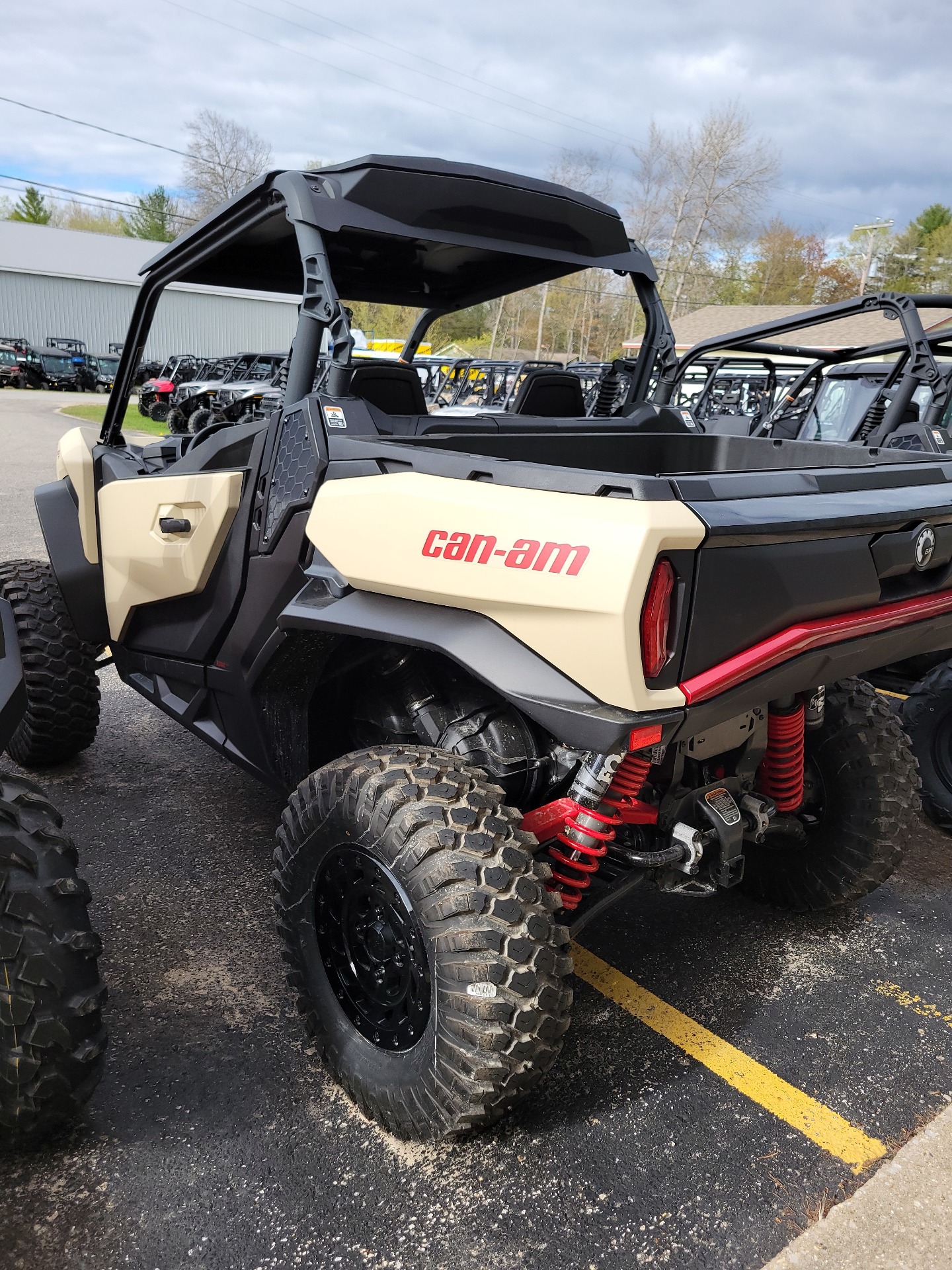 2024 Can-Am Commander XT-P 1000R in Gaylord, Michigan - Photo 4