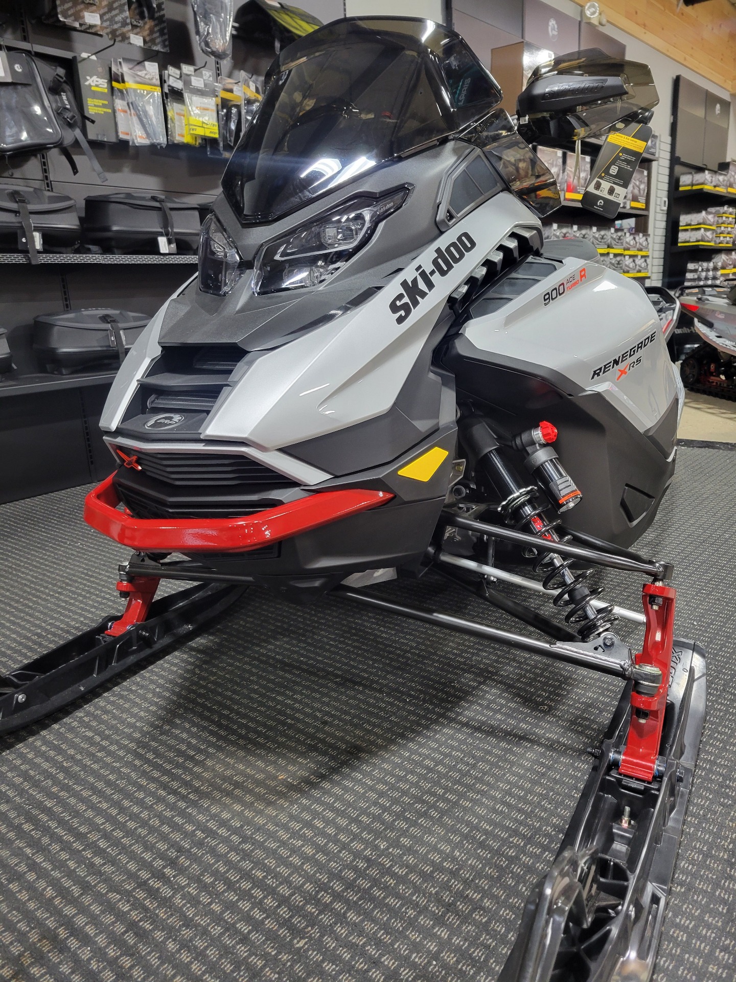 2024 Ski-Doo Renegade X-RS 900 ACE Turbo R ES Ripsaw 1.25 w/ 10.25 in. Touchscreen in Gaylord, Michigan - Photo 6