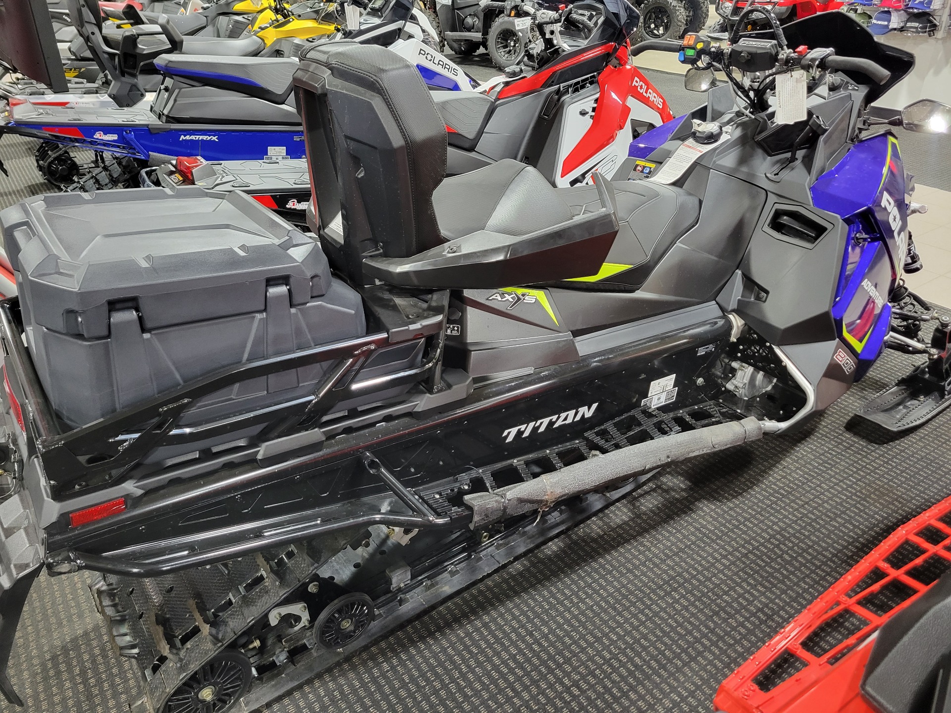 2023 Polaris 800 Titan Adventure 155 ES in Gaylord, Michigan - Photo 5