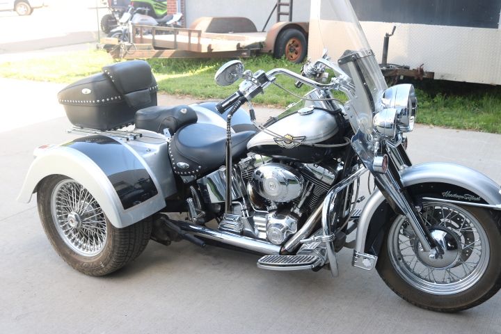 2003 Harley-Davidson FLSTC/FLSTCI Heritage Softail® Classic in Pierre, South Dakota - Photo 1