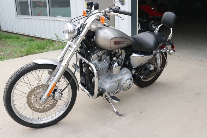 2009 Harley-Davidson Sportster® 883 Custom in Pierre, South Dakota - Photo 4