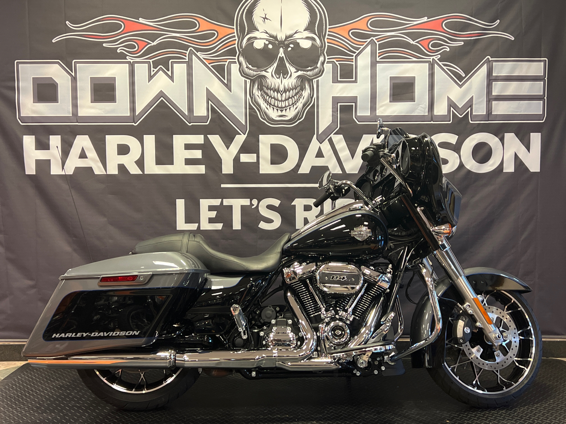 2021 Harley-Davidson Street Glide® Special in Burlington, North Carolina - Photo 2