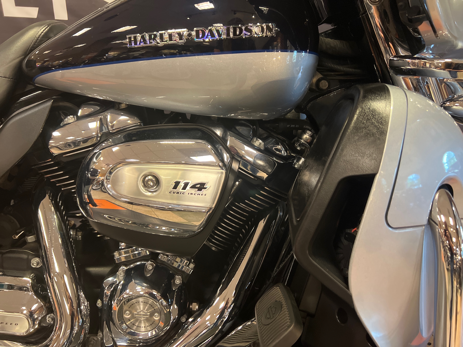 2019 Harley-Davidson Ultra Limited in Burlington, North Carolina - Photo 3
