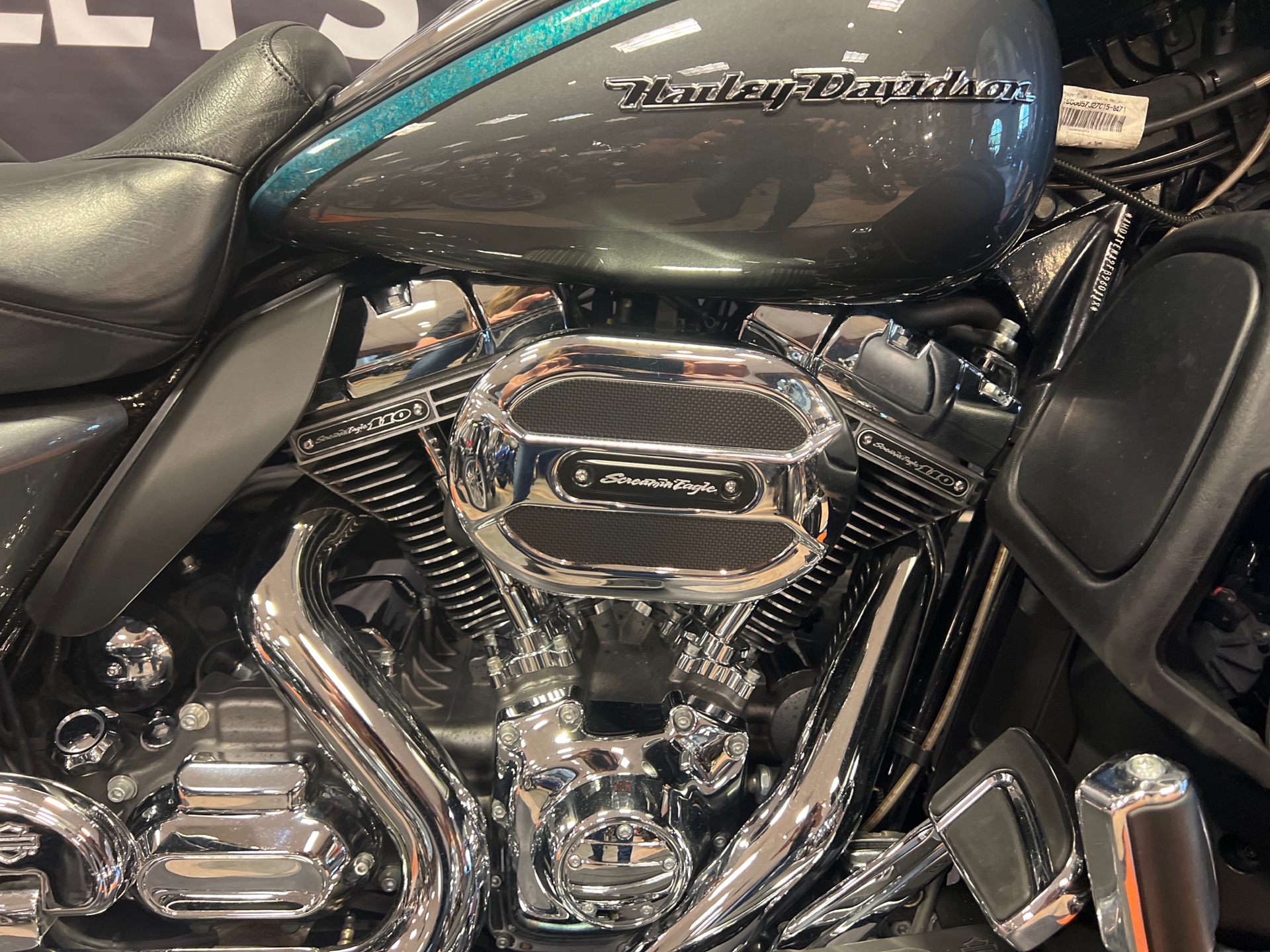2015 Harley-Davidson CVO™ Limited in Burlington, North Carolina - Photo 3