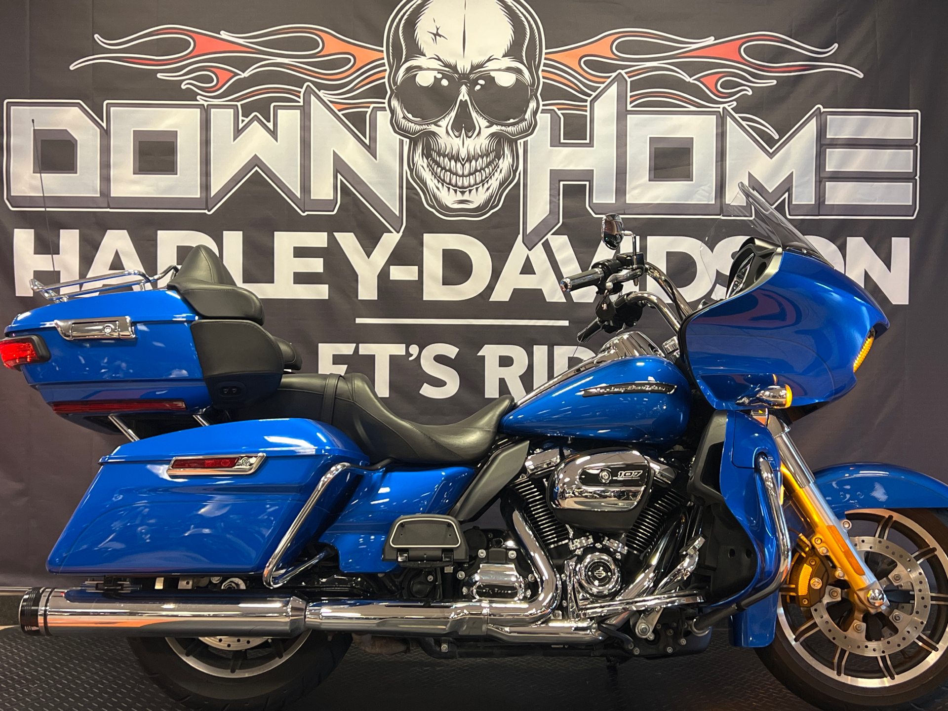 2018 Harley-Davidson Road Glide® Ultra in Burlington, North Carolina - Photo 2