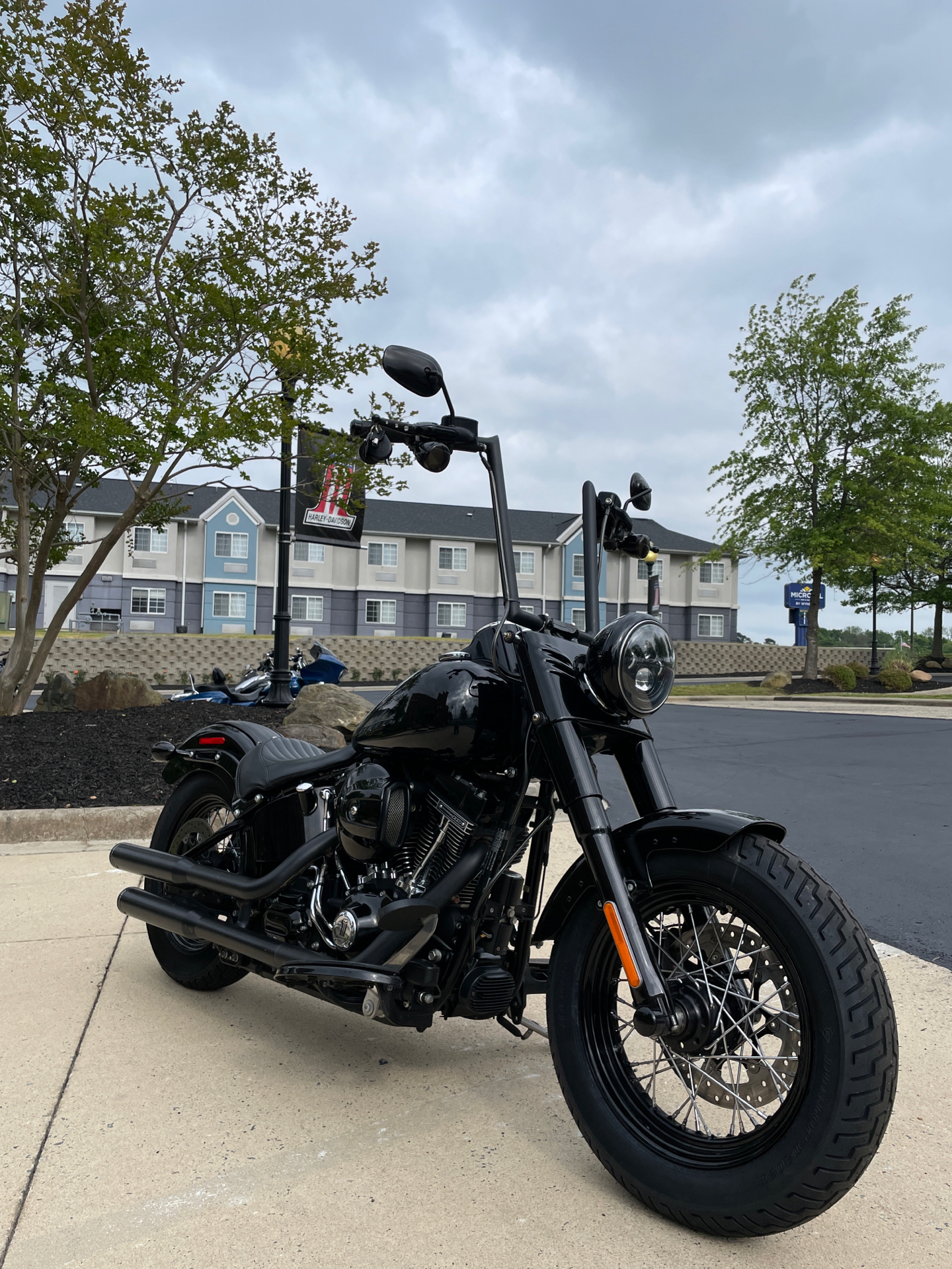 2017 Harley-Davidson Softail Slim® S in Burlington, North Carolina - Photo 3
