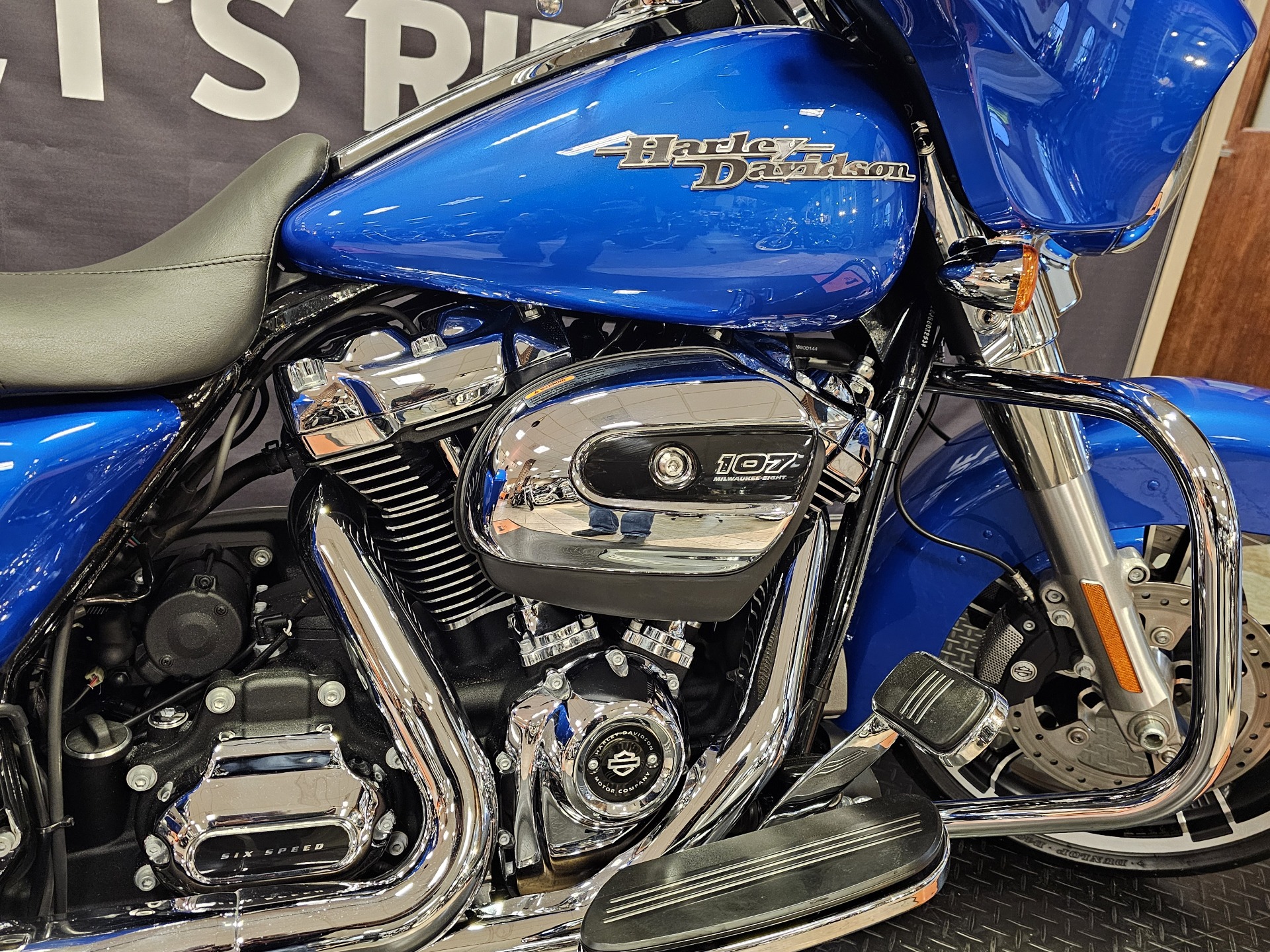 2018 Harley-Davidson Street Glide® in Burlington, North Carolina - Photo 3