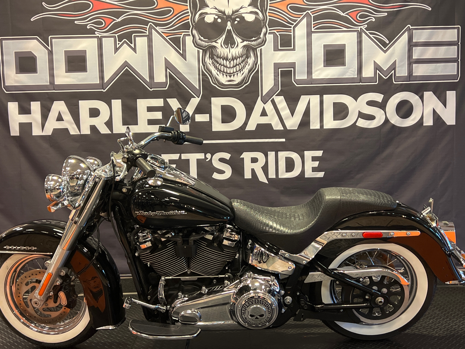 2018 Harley-Davidson Softail® Deluxe 107 in Burlington, North Carolina - Photo 1