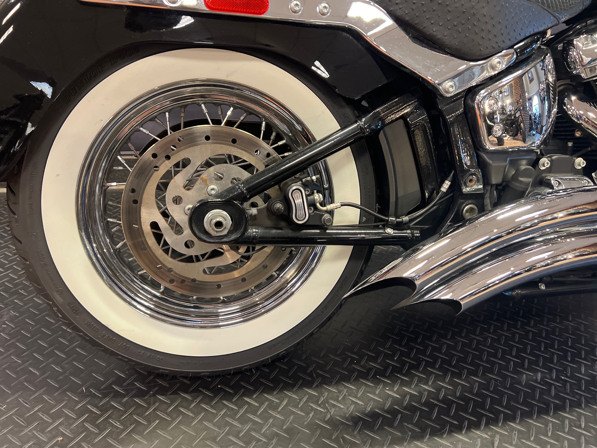 2018 Harley-Davidson Softail® Deluxe 107 in Burlington, North Carolina - Photo 4