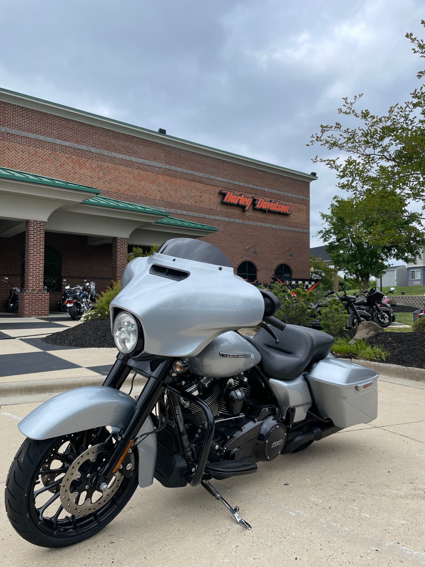 2019 Harley-Davidson Street Glide® Special in Burlington, North Carolina - Photo 2
