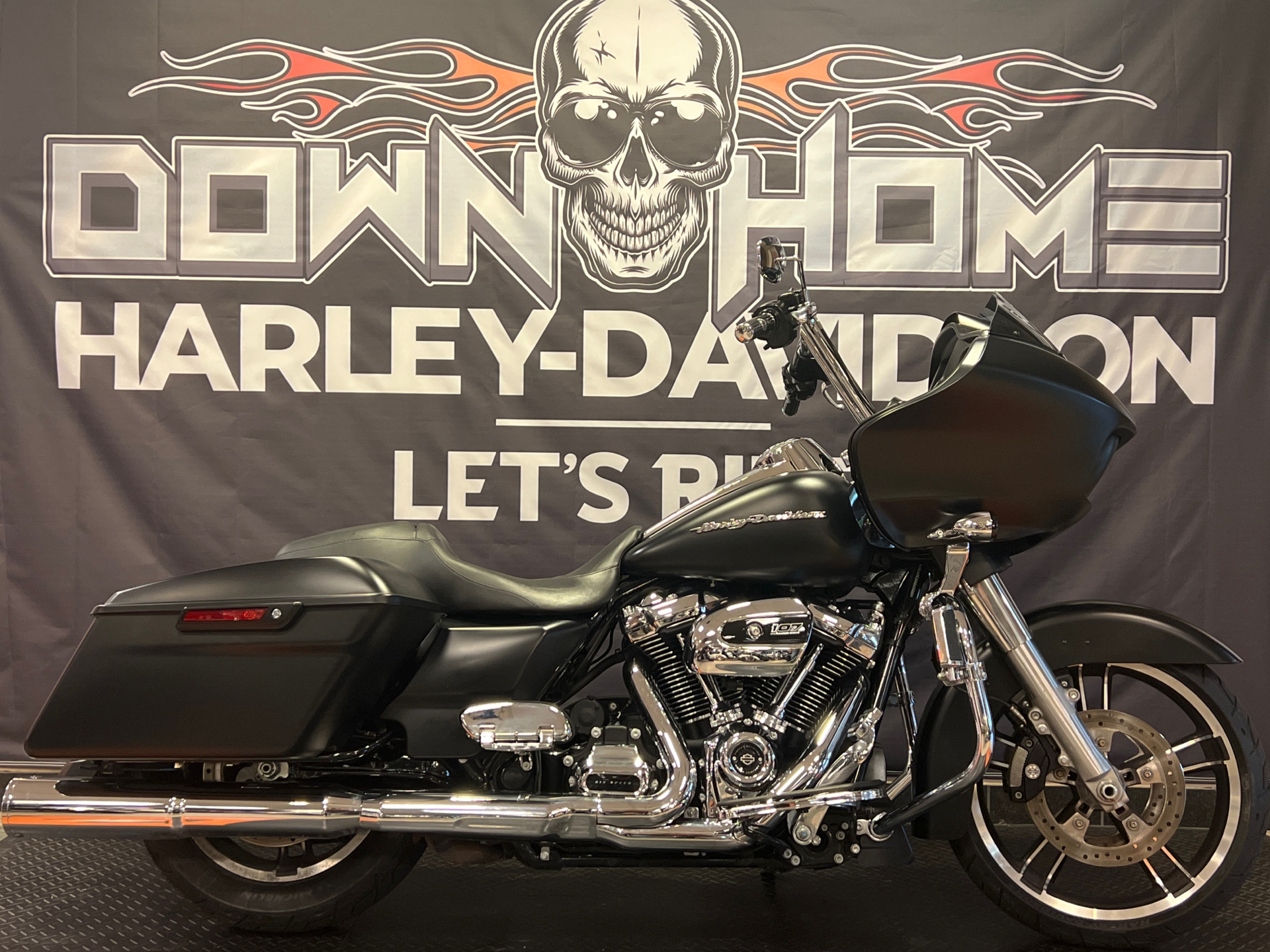 2017 Harley-Davidson Road Glide® Special in Burlington, North Carolina - Photo 2