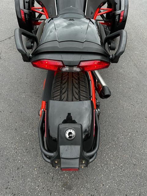 2015 Can-Am Spyder® F3 SE6 in Crystal Lake, Illinois - Photo 9