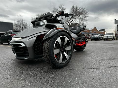 2015 Can-Am Spyder® F3 SE6 in Crystal Lake, Illinois - Photo 5