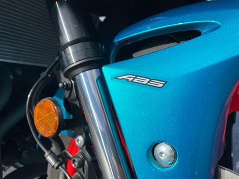 2021 Yamaha YZF-R3 ABS in Crystal Lake, Illinois - Photo 10