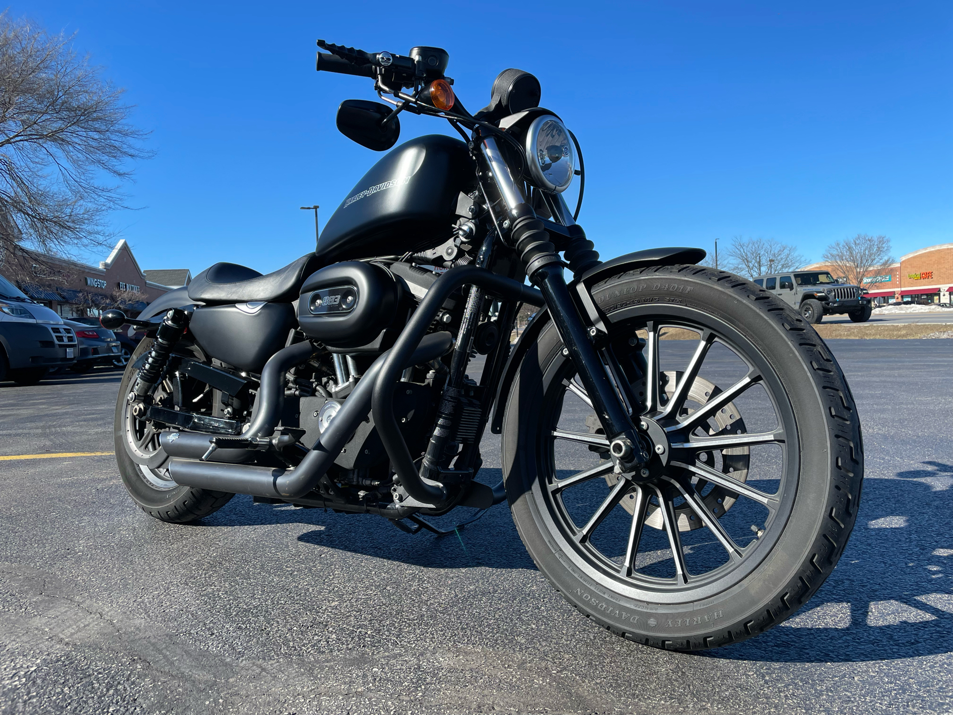 2011 Harley-Davidson Sportster® Iron 883™ in Crystal Lake, Illinois - Photo 3