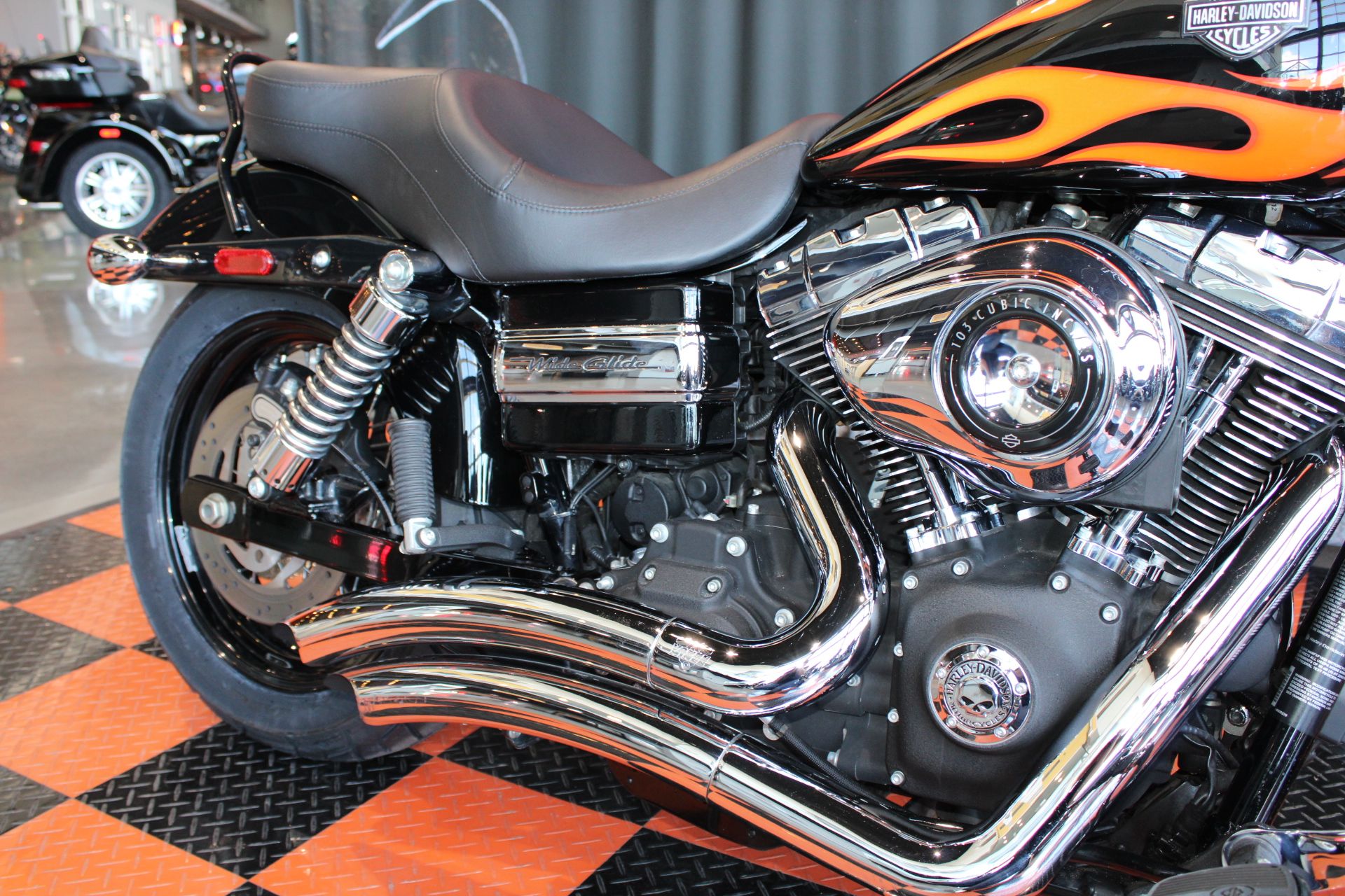 2012 Harley-Davidson Dyna® Wide Glide® in Shorewood, Illinois - Photo 8