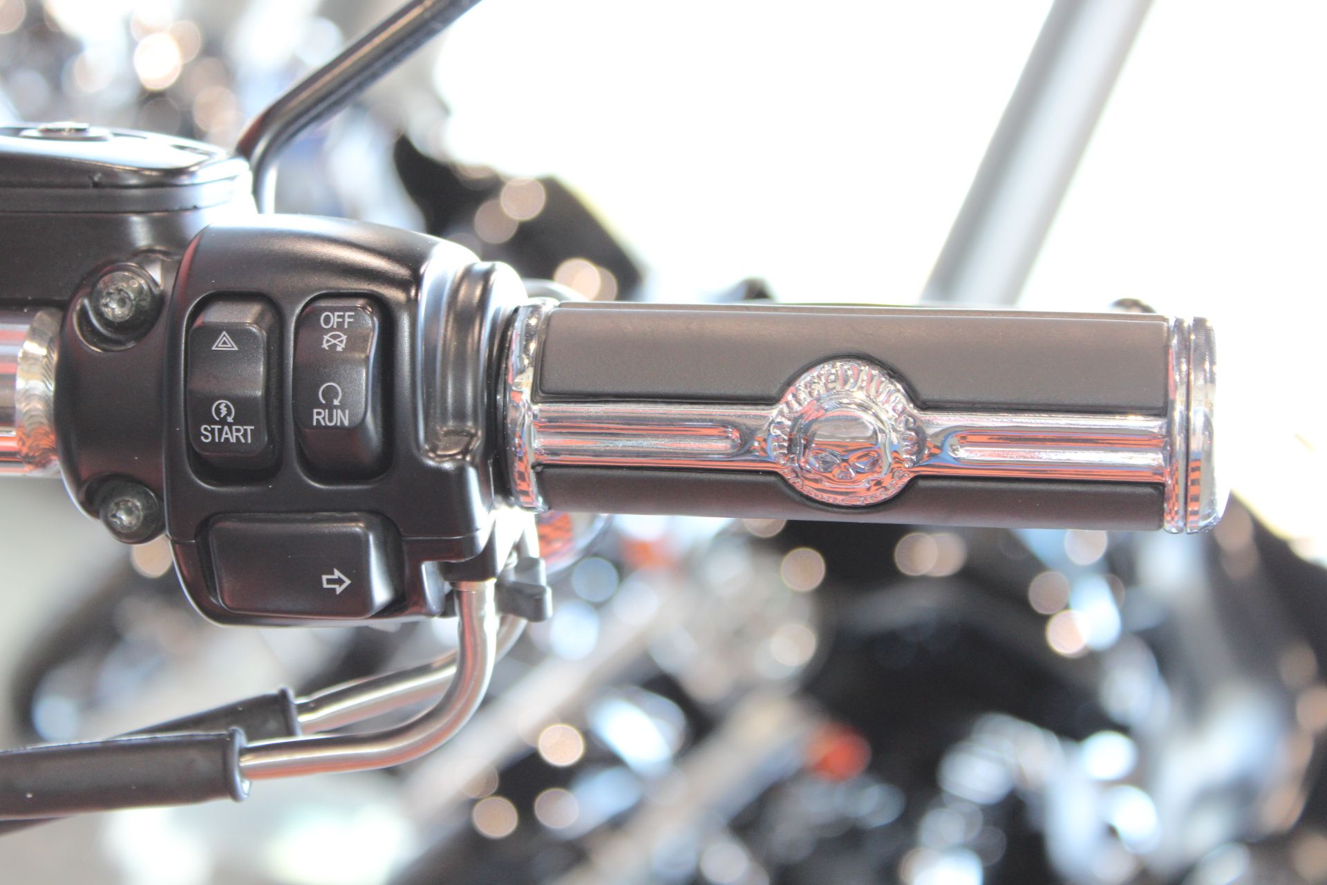 2012 Harley-Davidson Dyna® Wide Glide® in Shorewood, Illinois - Photo 15