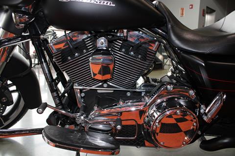 2014 Harley-Davidson Street Glide® Special in Shorewood, Illinois - Photo 14