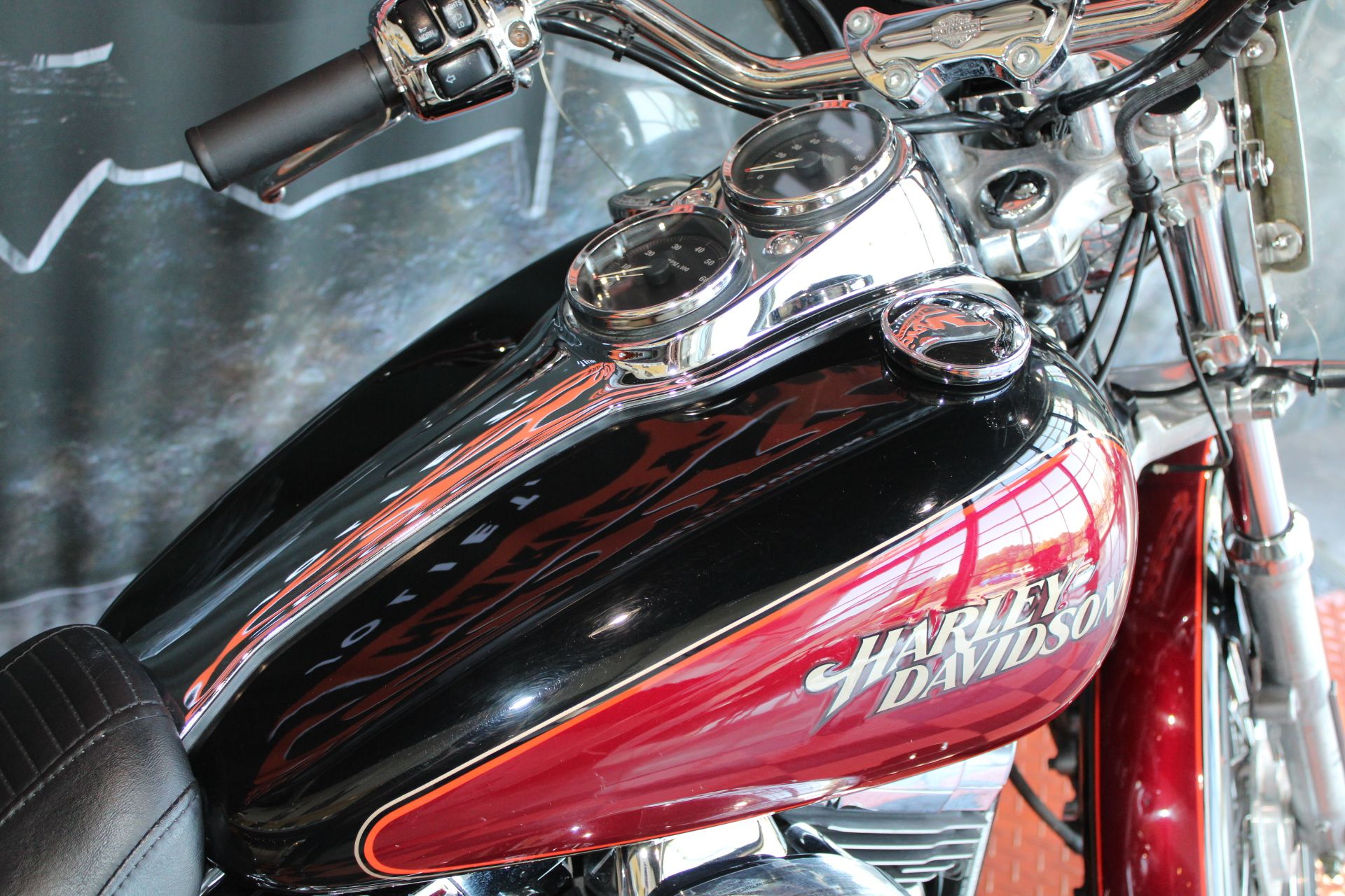 2005 Harley-Davidson FXDL/FXDLI Dyna Low Rider® in Shorewood, Illinois - Photo 6