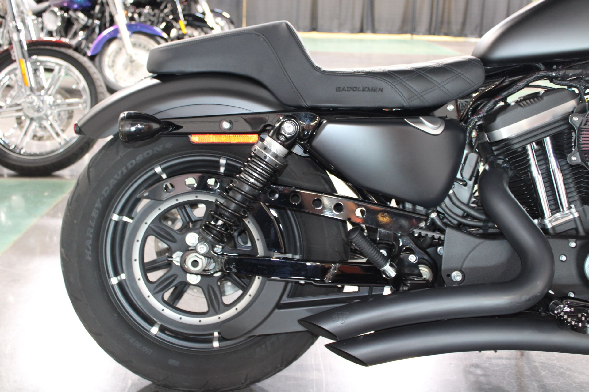2019 Harley-Davidson Iron 883™ in Shorewood, Illinois - Photo 11