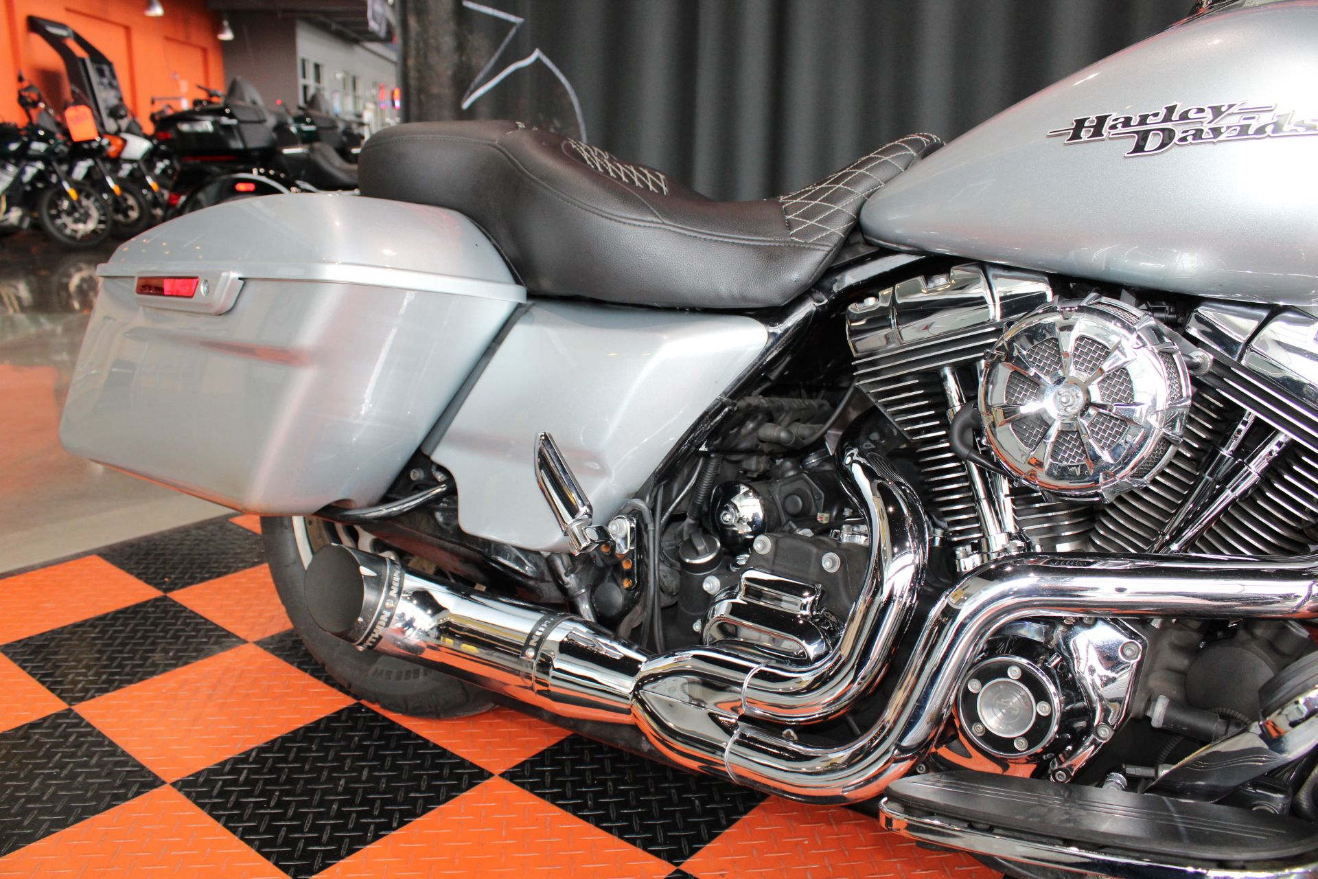 2014 Harley-Davidson Street Glide® in Shorewood, Illinois - Photo 8