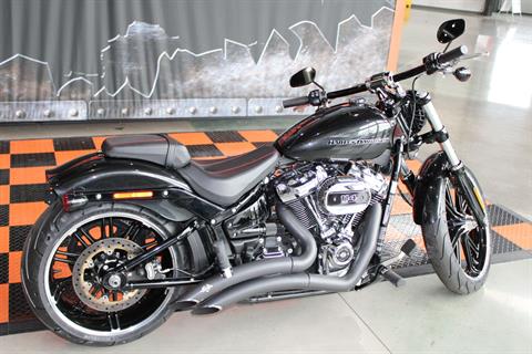 2018 Harley-Davidson Breakout® 114 in Shorewood, Illinois - Photo 11