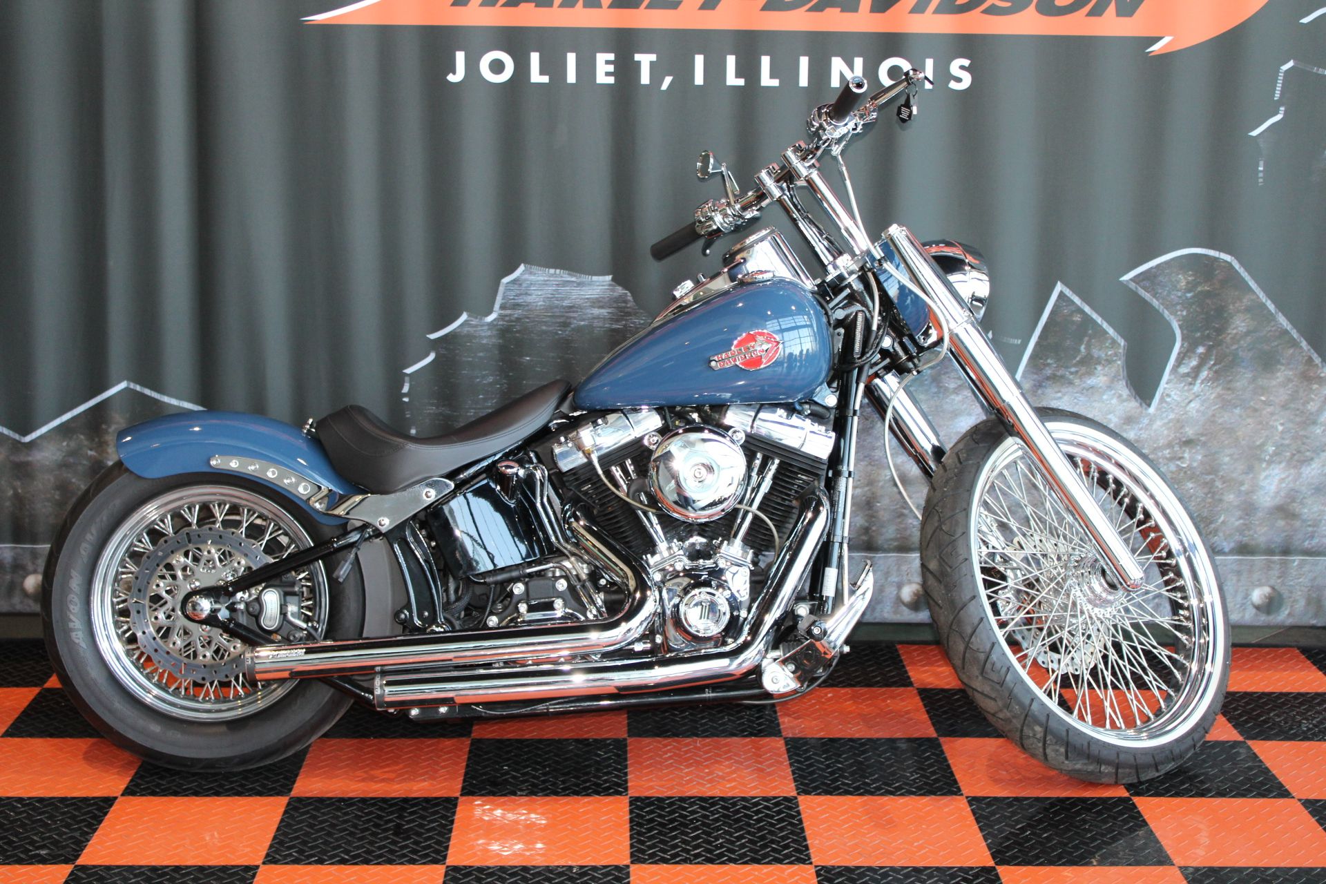 2016 Harley-Davidson Softail Slim® in Shorewood, Illinois - Photo 2