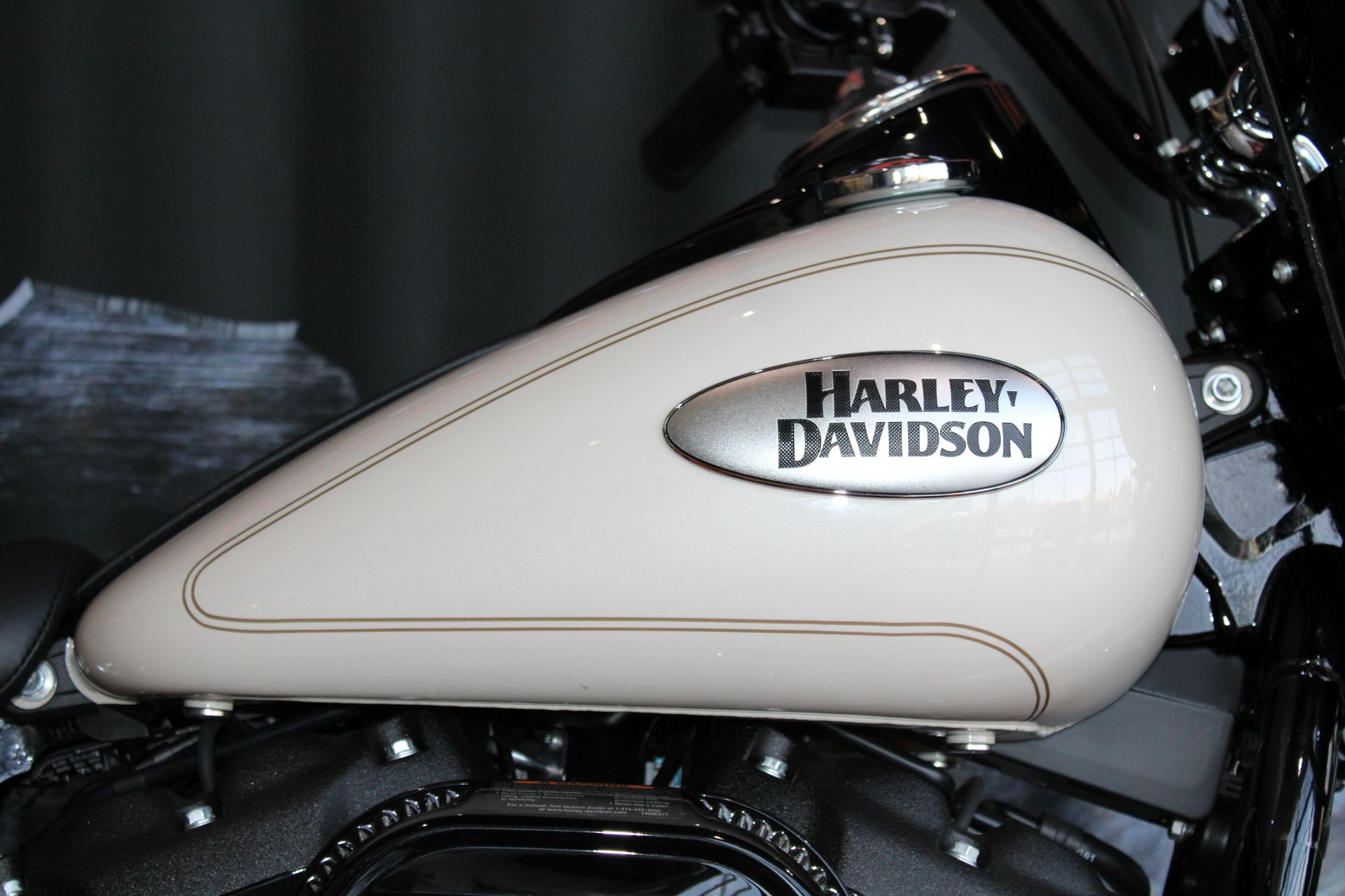 2022 Harley-Davidson Heritage Classic 114 in Shorewood, Illinois - Photo 5