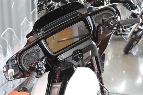 2024 Harley-Davidson Street Glide® in Shorewood, Illinois - Photo 11