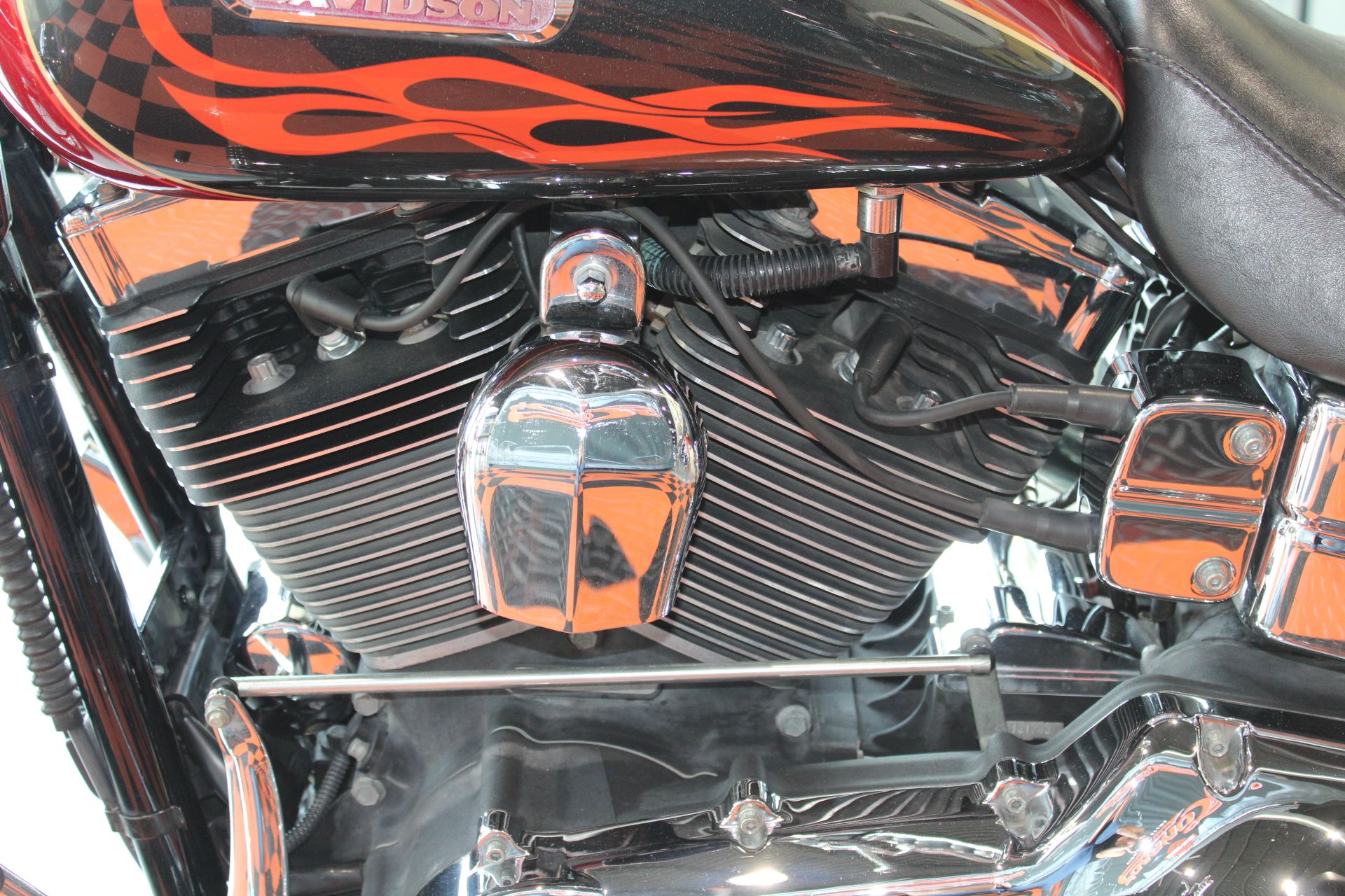 2007 Harley-Davidson Dyna® Wide Glide® in Shorewood, Illinois - Photo 16